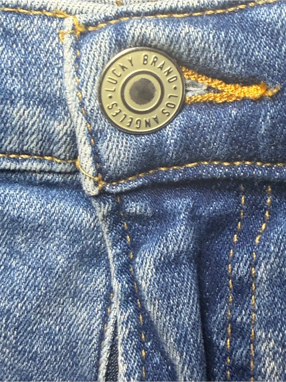 Lucky Brand Straight Leg Jeans in Washed Blue size 12